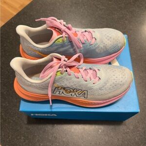 Hoka Mach 6